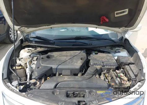 2015 Nissan Altima 2.5/2.5 S/2.5 Sl/2.5 Sv z USA, uszkodzony, nr VIN 1N4AL3AP2FN319894